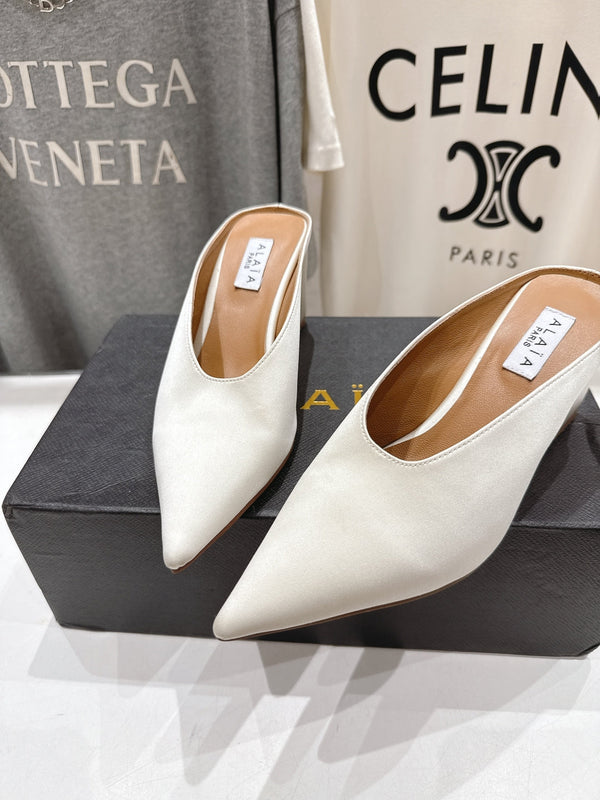 Alaia 25 Cube Wedge Mules Ivory Silk Sheepskin 300080