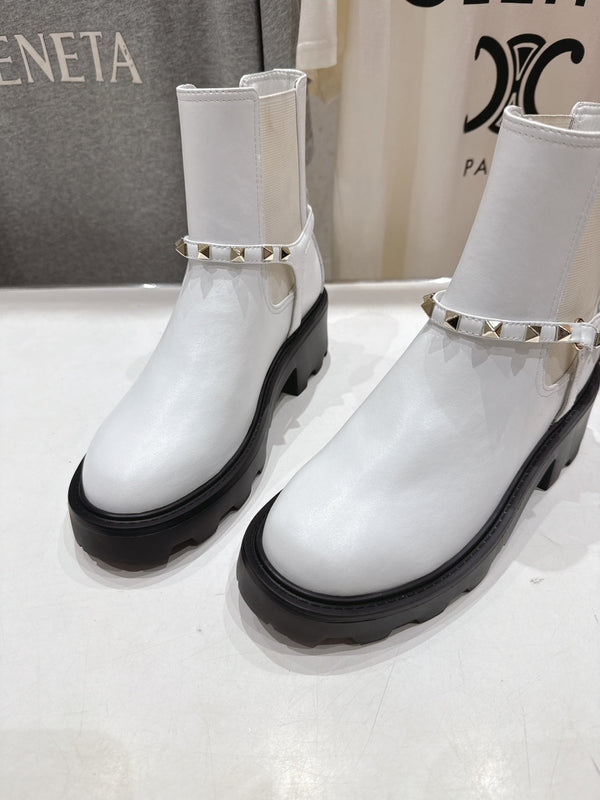 VT ankle boots white black calfskin 174447