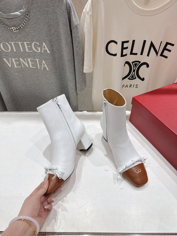 VT Short Boot White Camel Calfskin 174415