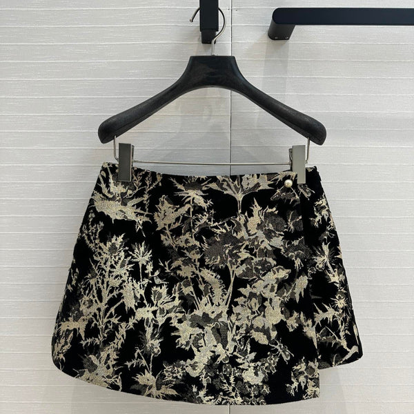 CD 25 Print Short Black Gold Jacquard fabric