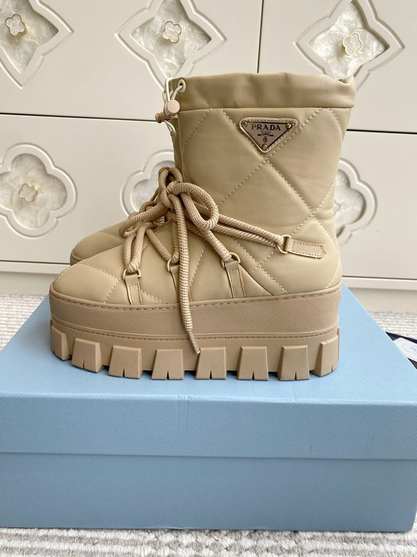 Prada 25 Shearling Apres-ski Boots Beige Calfskin 501449