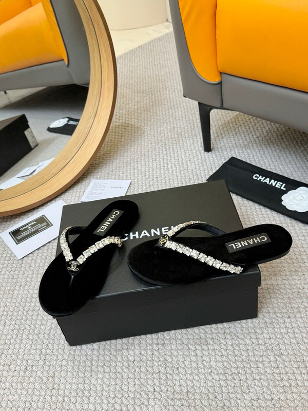 CC Diamond Thong Slippers Black Cloth 305866