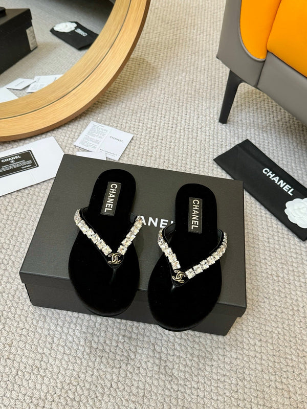 CC Diamond Thong Slippers Black Cloth 305866