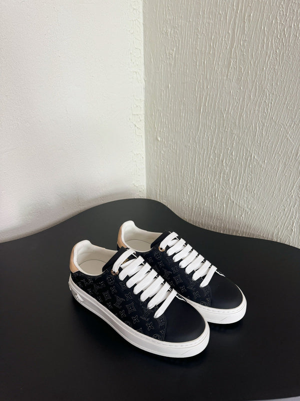 Sneakers LV Time Out Light Nero Monogram Pelle di vitello