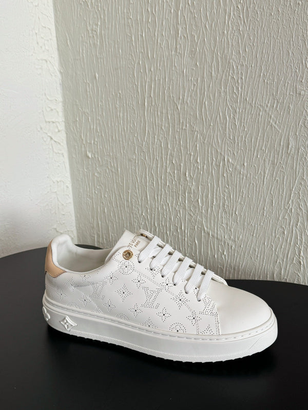 LV Sneakers Time Out Light White Monogram Calfskin