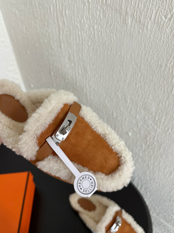 HM Oz Mule Caramel Mix White Suede Lined With Wool Fleece  961092