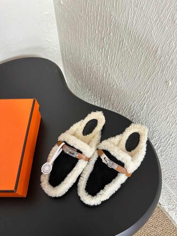 HM Oz Mule Black Mix White Suede Lined With Wool Fleece 961091