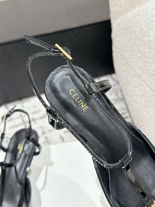 KITTEN T-BAR STRAP PUMP 5 CM IN BLACK PATENT CALFSKIN