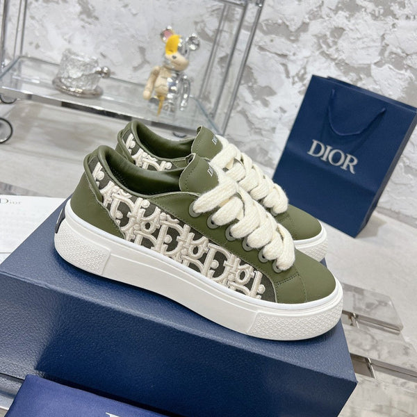 CD B33 Sneaker 30mm In Moss Green Calfskin  100664