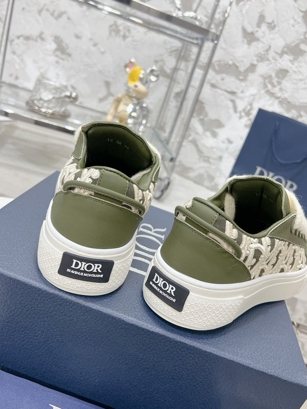 CD B33 Sneaker 30mm In Moss Green Calfskin  100664