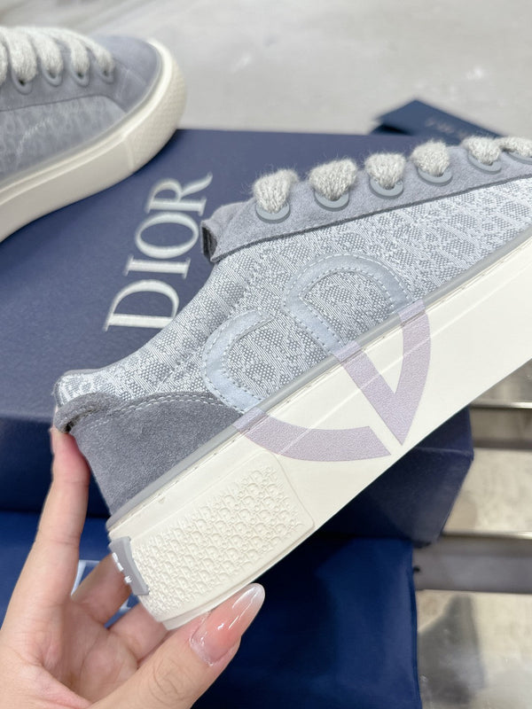 B33 Sneaker 30mm Dark Grey Mix Light Grey Monogram Suede 103966