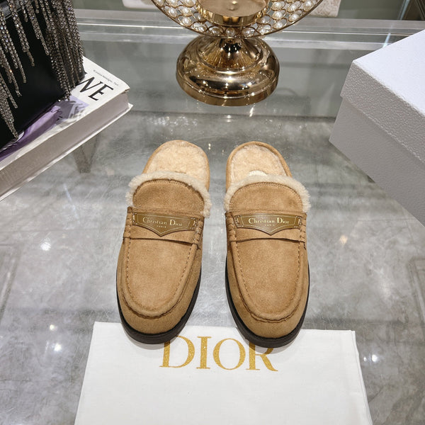 CD Boy Mule In Light Brown Suede With Fleece Lining 996446