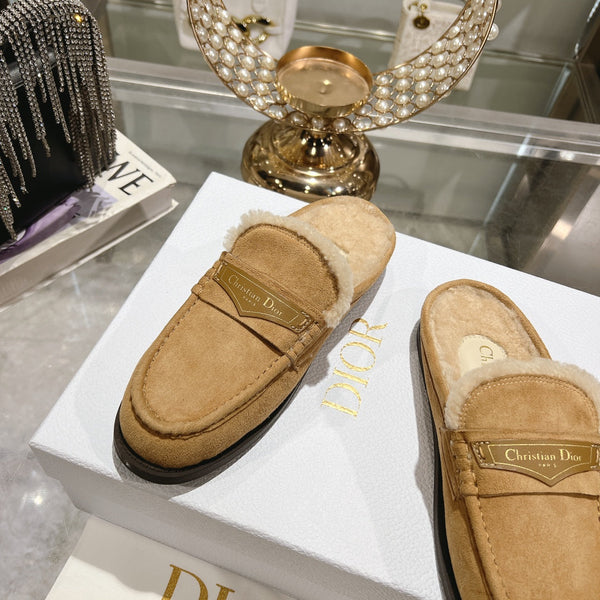 CD Boy Mule In Light Brown Suede With Fleece Lining 996446