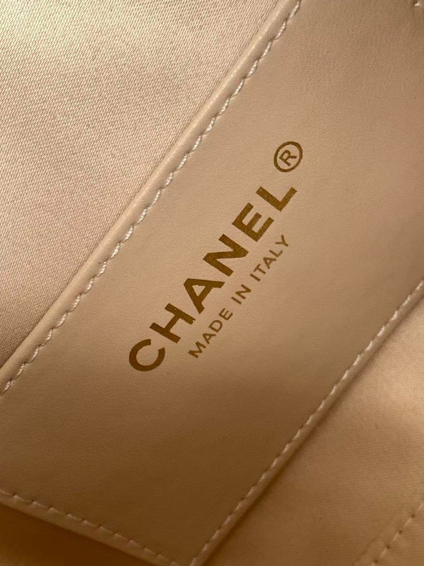 Chanel 25 Hobo Bag 22cm Beige Calfskin 286181