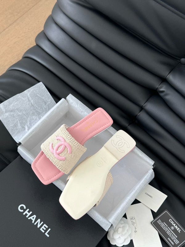 CIABATTA INTRECCIATA IN RAFIA E PELLE DI AGNELLO ROSA CHIARO