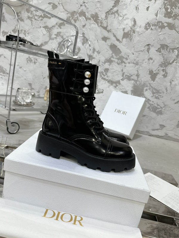 CD D-Strike Ankle Boot In Black Glossy Cowhide 100587