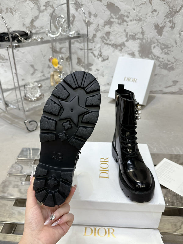 CD D-Strike Ankle Boot In Black Glossy Cowhide 100587