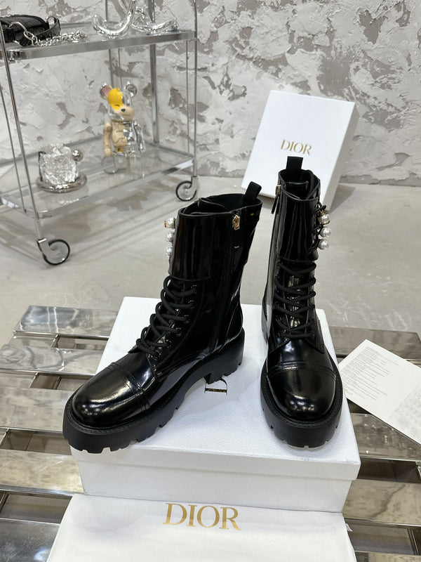 CD D-Strike Ankle Boot In Black Glossy Cowhide 100587