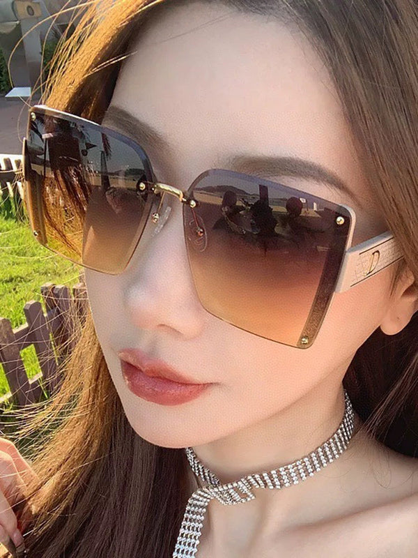 MONTAIGNE SQUARE SUNGLASS CD1677 IN ACETATE