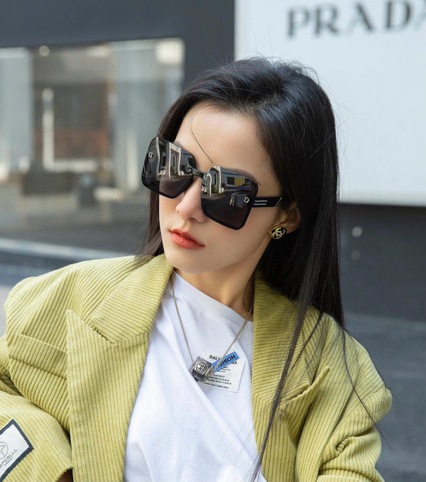 MONTAIGNE SUNGLASS CD2682 IN ACETATE