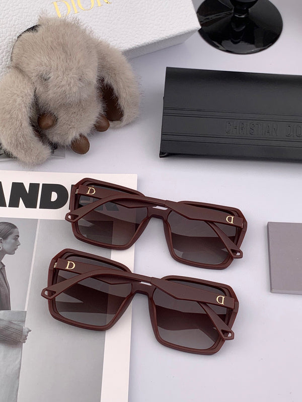 OCCHIALI DA SOLE MONTAIGNE D7732 IN ACETATO MARRONE