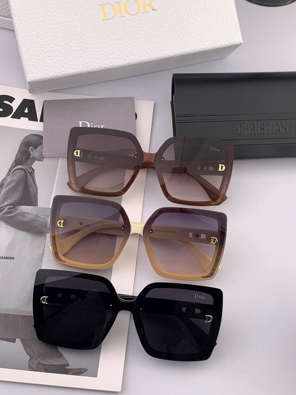 MONTAIGNE SUNGLASS D2302 IN ACETATE EMBOSSED LOGO