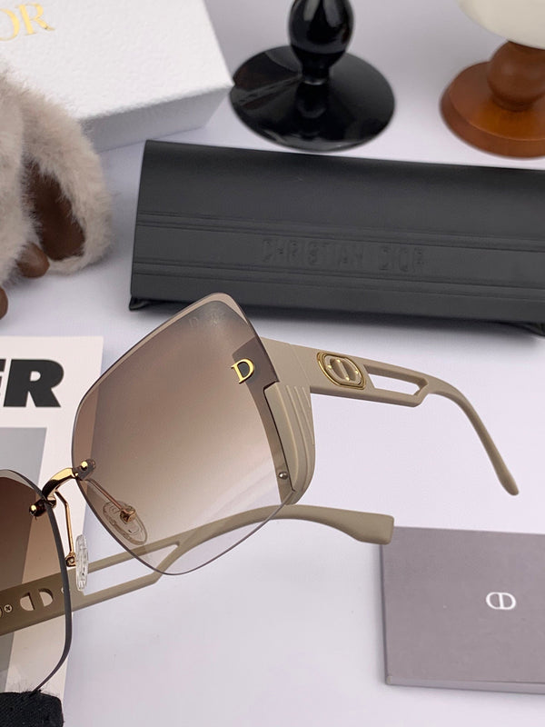 OCCHIALI DA SOLE MONTAIGNE CD6970 IN ACETATO