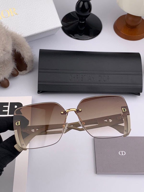 OCCHIALI DA SOLE MONTAIGNE CD6970 IN ACETATO