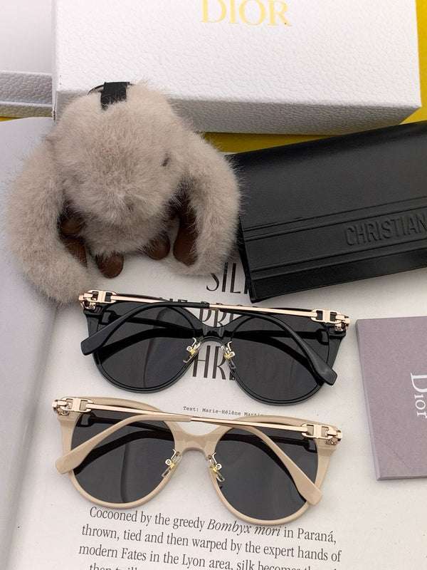 MONTAIGNE SUNGLASS CD3752 IN ACETATE