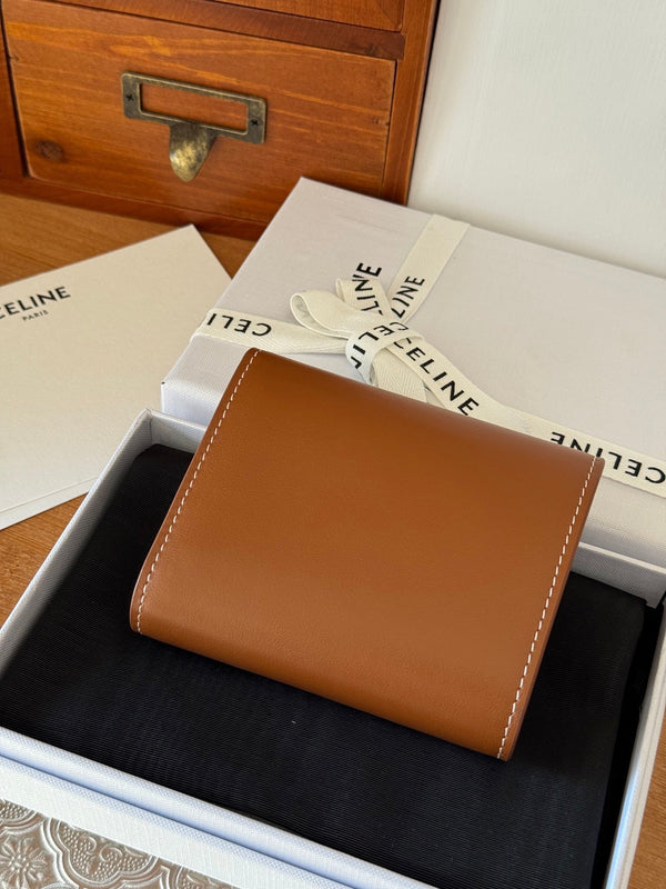 TRIOMPHE 10 CALFSKIN WALLET TAN