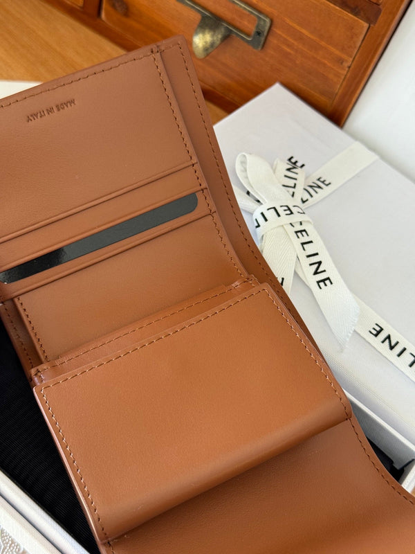TRIOMPHE 10 CALFSKIN WALLET TAN