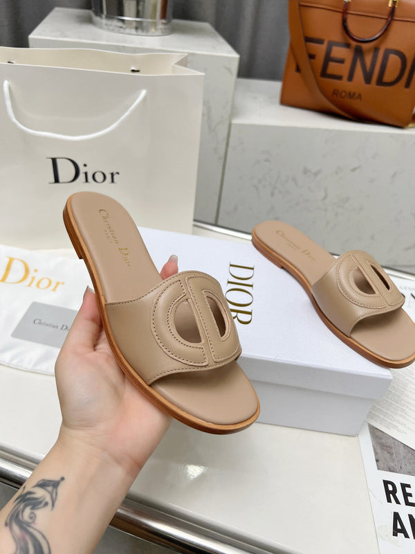 CD 25 D-Club Slide Calfskin