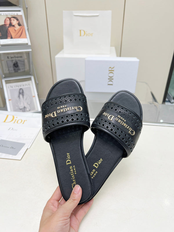 CD 25 D-Lane Slide Calfskin