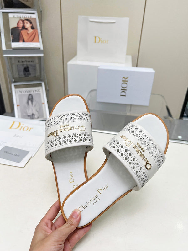 CD 25 D-Lane Slide Calfskin