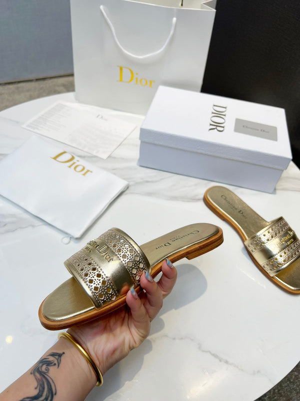 CD 25 D-Lane Slide Calfskin