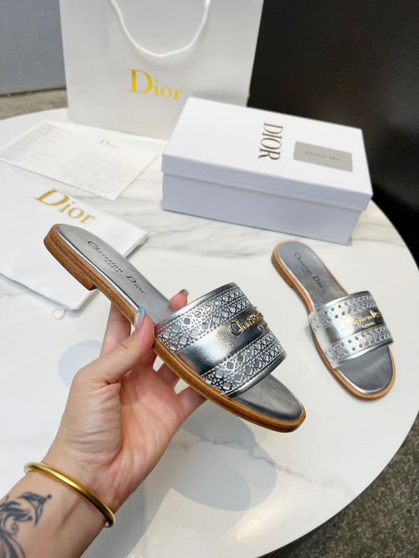 CD 25 D-Lane Slide Calfskin