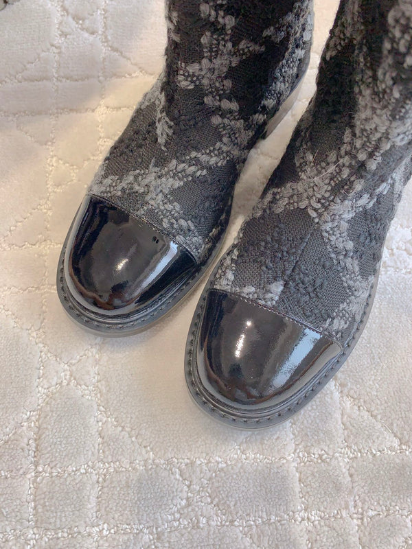 Stivali alti CC in misto tweed nero e lana riccia 145500