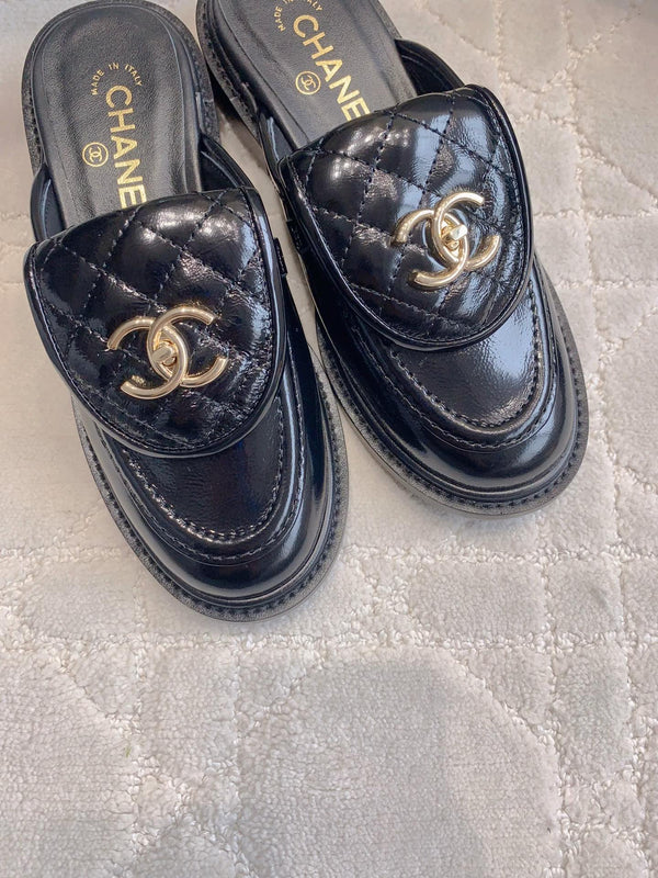 CC Mule In Black Glossy Cowhide 145660