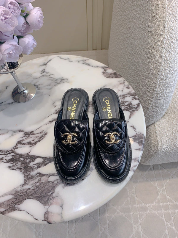 CC Mule In Black Glossy Cowhide 145660