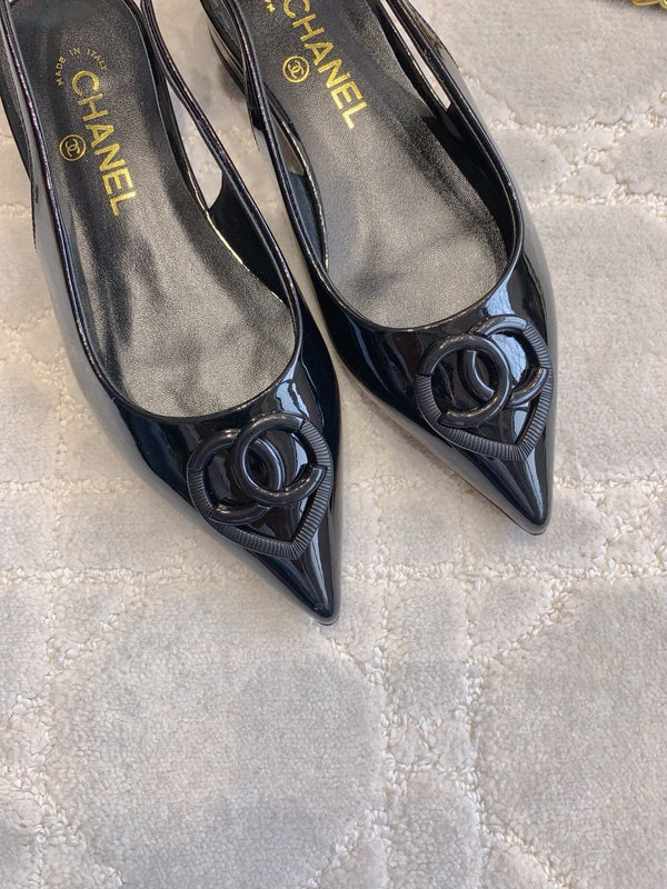 SLINGBACK PIATTE 2 CM IN VITELLO VERNICIATO NERO