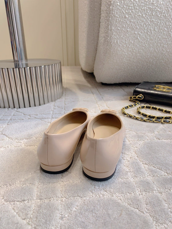 DÉCOLLETÉ PIATTA 2 CM IN VITELLO VERNICIATO BEIGE PANNA