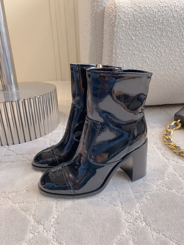 CC 25 Heeled Short Boot Black Patent Leather 516679