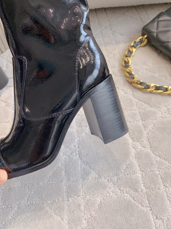 CC 25 Heeled Short Boot Black Patent Leather 516679