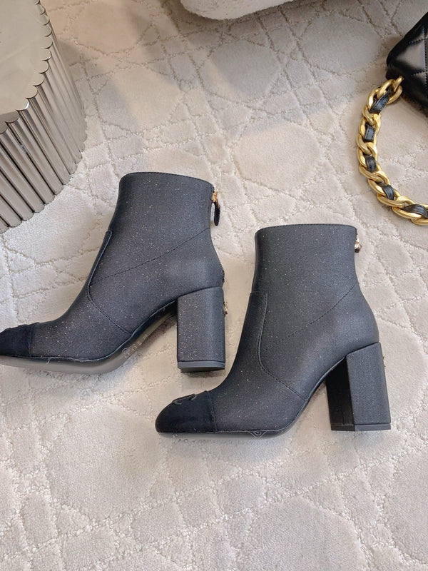 CC 25 Short Boot Black Fabric Sheepskin 516640