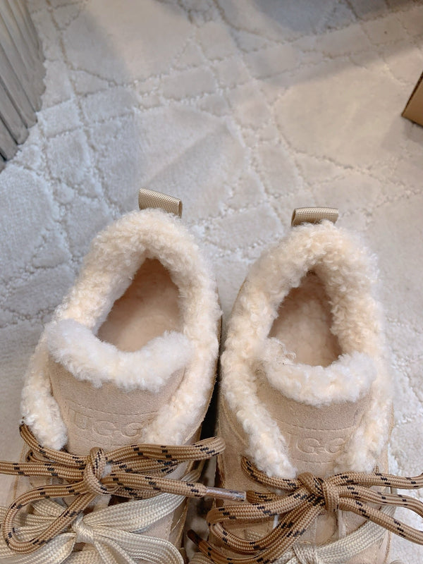 UGG Lowmel Sneakers Light Beige Suede and Fleece 516902.