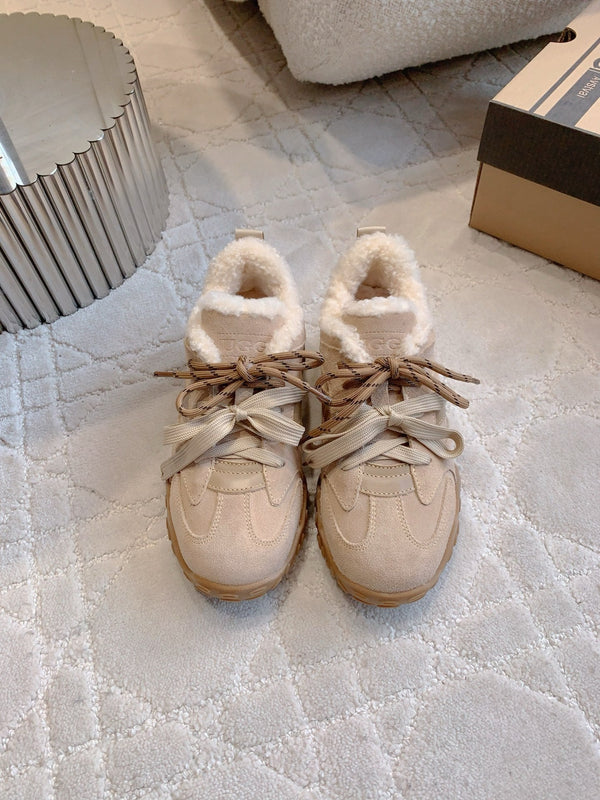 UGG Lowmel Sneakers Light Beige Suede and Fleece 516902.