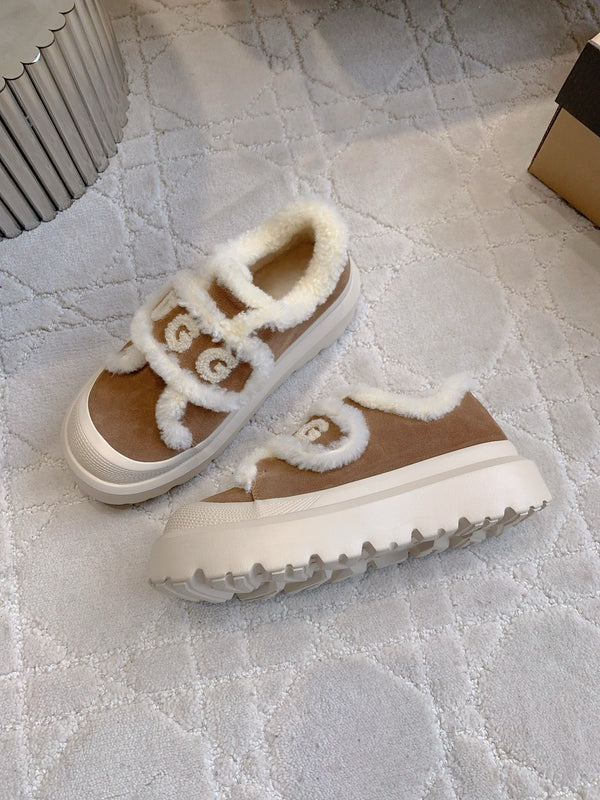 UGG Tazz Slipper Loafers Brown Mix Beige  Suede and Fleece 516904