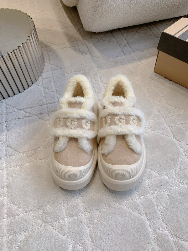 UGG Tazz Slipper Loafers  Beige  Suede and Fleece 516905