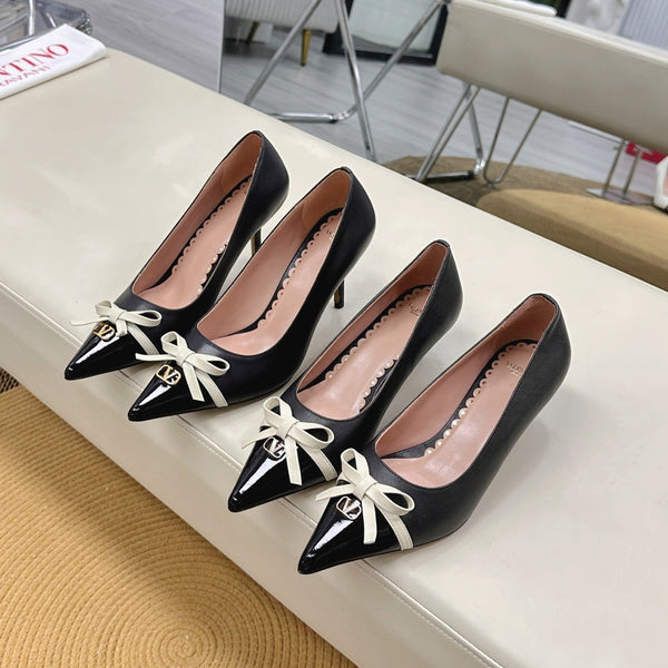 Bepointy Pump Bow In Black Cowhide And Patent Leather Pale Pink Sheepskin Linning 304254