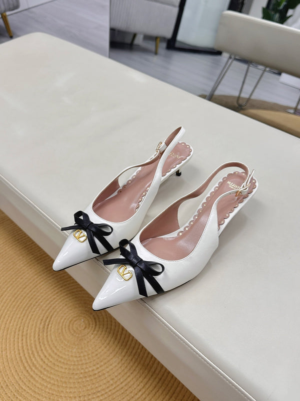 Bepointy Slingback Pumps Bow In White Cowhide And Patent Leather Pale Pink Sheepskin Linning 304260